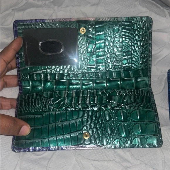 Brahmin ady wallet - Picture 2 of 6